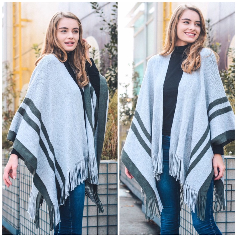 1 LEFT SALE‼️Layla Fringed Ruana - Picture 5 of 6